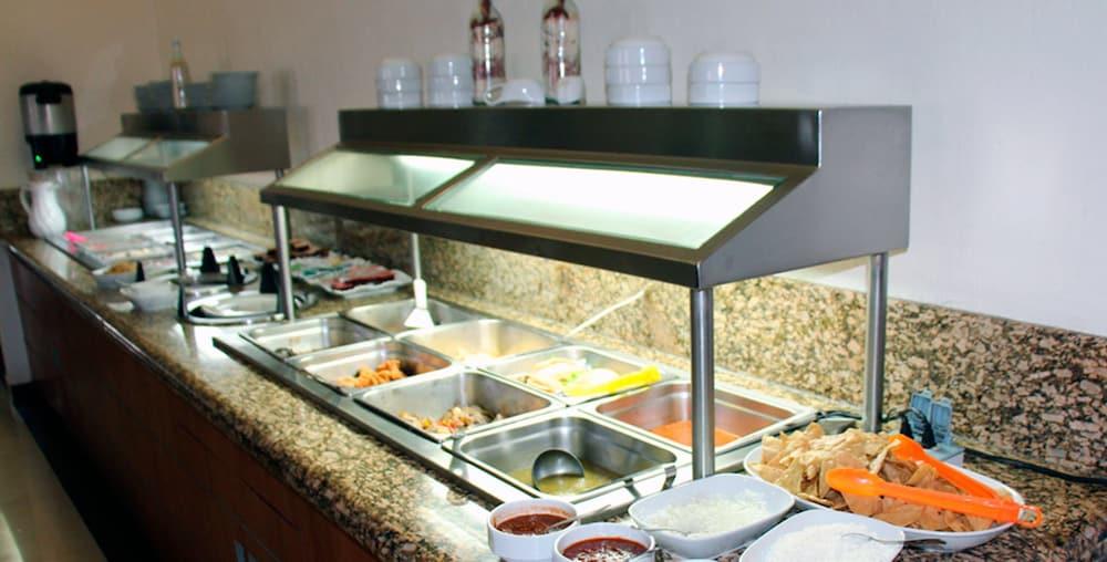 Hotel Soleil Business Class Celaya Extérieur photo